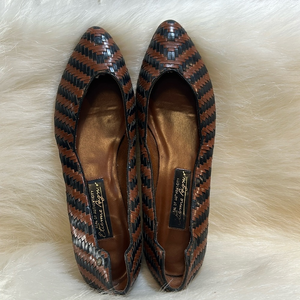 Etienne Aigner vintage leather flats size 9